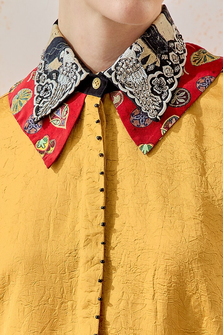 Sindoor Red Slub Satin Printed Pant Set by ASEEM KAPOOR at Pernia's Pop Up Shop