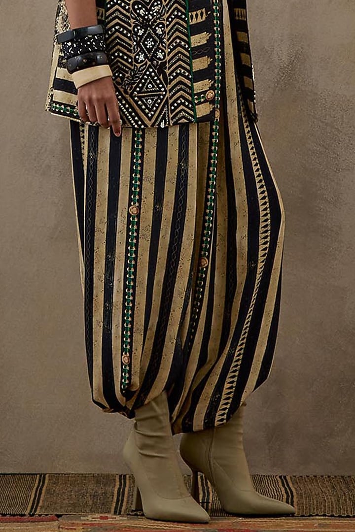Black & White Slub Satin Embroidered Jacket Set by ASEEM KAPOOR at Pernia's Pop Up Shop