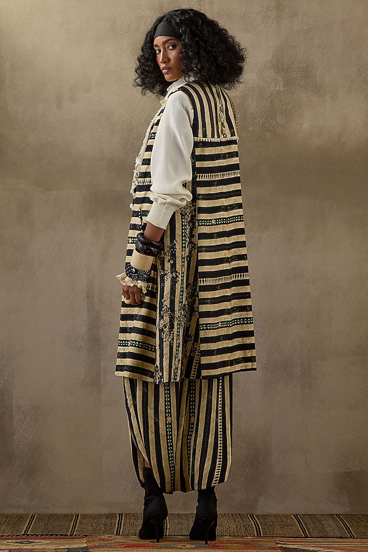 Black & White Mushroom Twill Embroidered Sleeveless Jacket by ASEEM KAPOOR at Pernia's Pop Up Shop