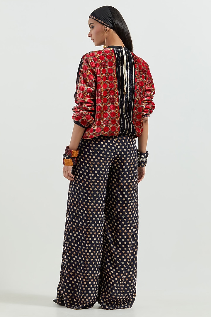 Surmai Black Velvet & Crepe Printed Pant Set by ASEEM KAPOOR at Pernia's Pop Up Shop