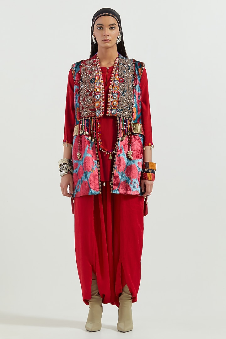 Sindoor Red Velvet & Crushed Silk Jacket Kurta Set by ASEEM KAPOOR at Pernia's Pop Up Shop