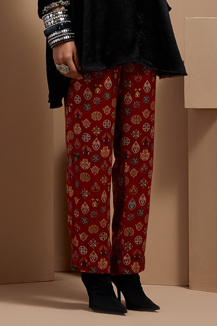 Sindoor Red Slub Satin Printed Pant Set by ASEEM KAPOOR at Pernia's Pop Up Shop