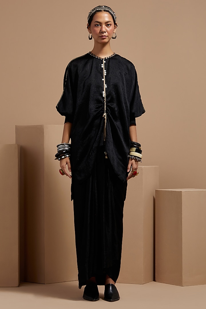 Surmai Black Crushed Silk Pleated Skirt Set by ASEEM KAPOOR at Pernia's Pop Up Shop