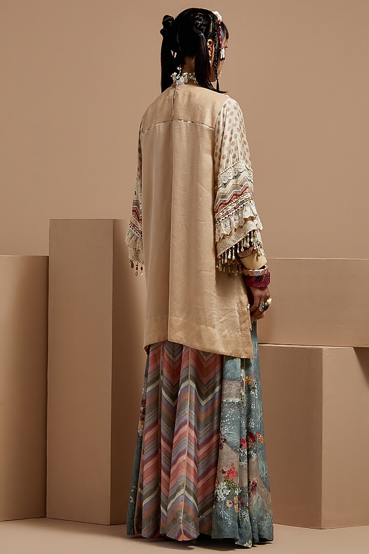 Ecru Crushed Silk Embroidered Kurta Set by ASEEM KAPOOR at Pernia's Pop Up Shop