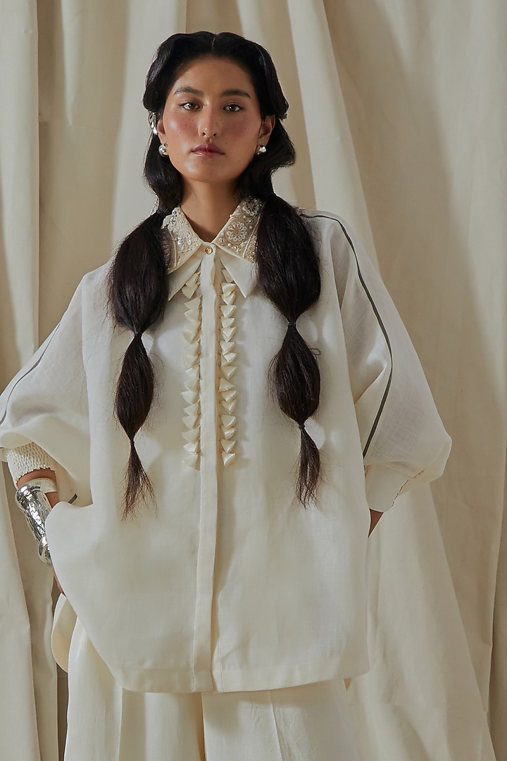 Mogra White Tashan Silk Embroidered Co-Ord Set by ASEEM KAPOOR at Pernia's Pop Up Shop