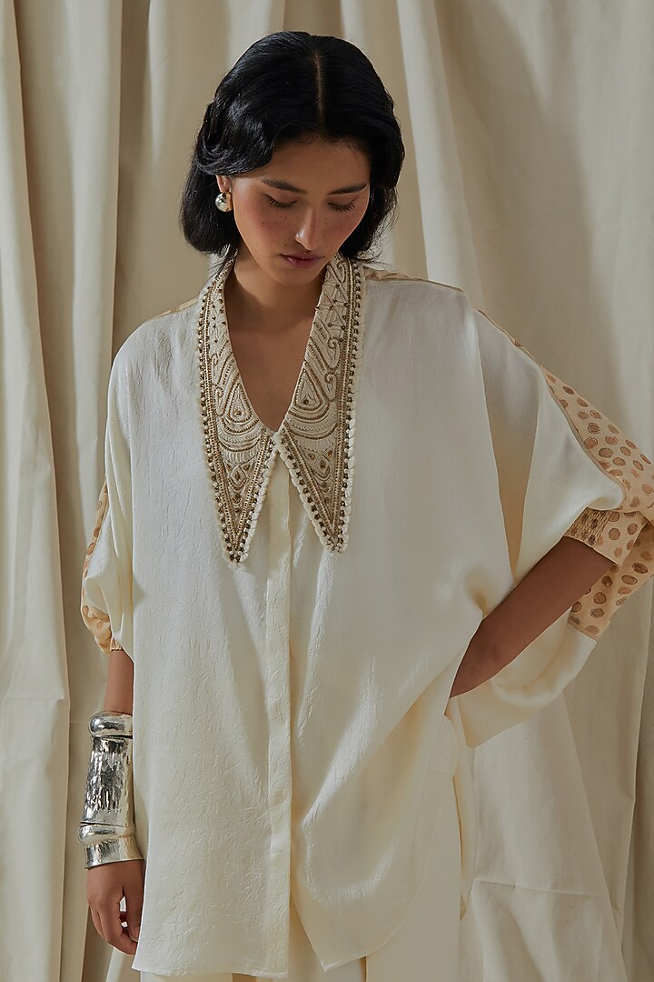 Mogra White Tashan Silk Embroidered Co-Ord Set by ASEEM KAPOOR at Pernia's Pop Up Shop