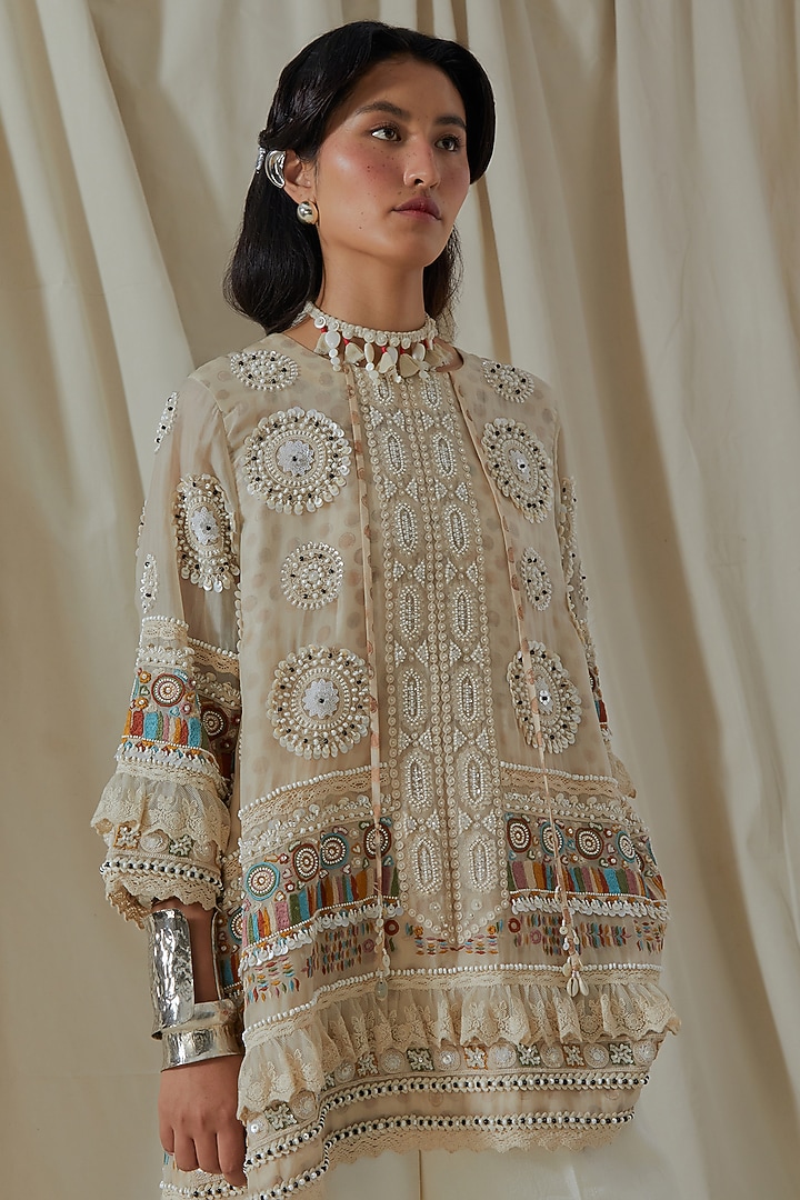 Mogra White Organza Resham Thread Embroidered Kurta Set by ASEEM KAPOOR at Pernia's Pop Up Shop