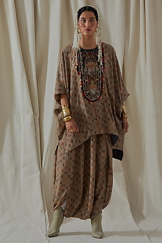 Ecru Italian Crepe Printed & Embroidered Kurta Set by ASEEM KAPOOR