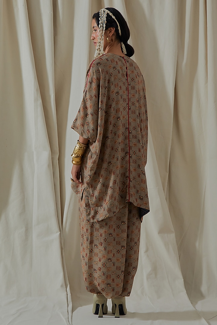 Ecru Italian Crepe Printed & Embroidered Kurta Set by ASEEM KAPOOR at Pernia's Pop Up Shop