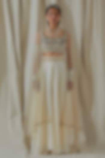 Mogra White Tashan Silk Embroidered Flared Skirt Set by ASEEM KAPOOR at Pernia's Pop Up Shop