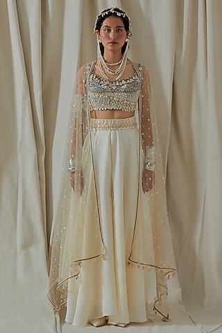 Mogra White Tashan Silk Embroidered Flared Skirt Set by ASEEM KAPOOR