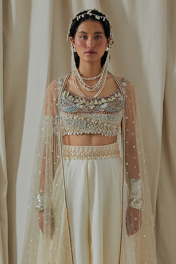 Mogra White Tashan Silk Embroidered Flared Skirt Set by ASEEM KAPOOR at Pernia's Pop Up Shop
