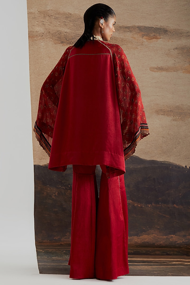 Sindoor Red Crushed Silk Solid Textured Wedding Sharara Set by ASEEM KAPOOR at Pernia's Pop Up Shop