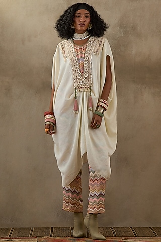 Mogra White Crushed Silk Embroidered Tunic Set by ASEEM KAPOOR