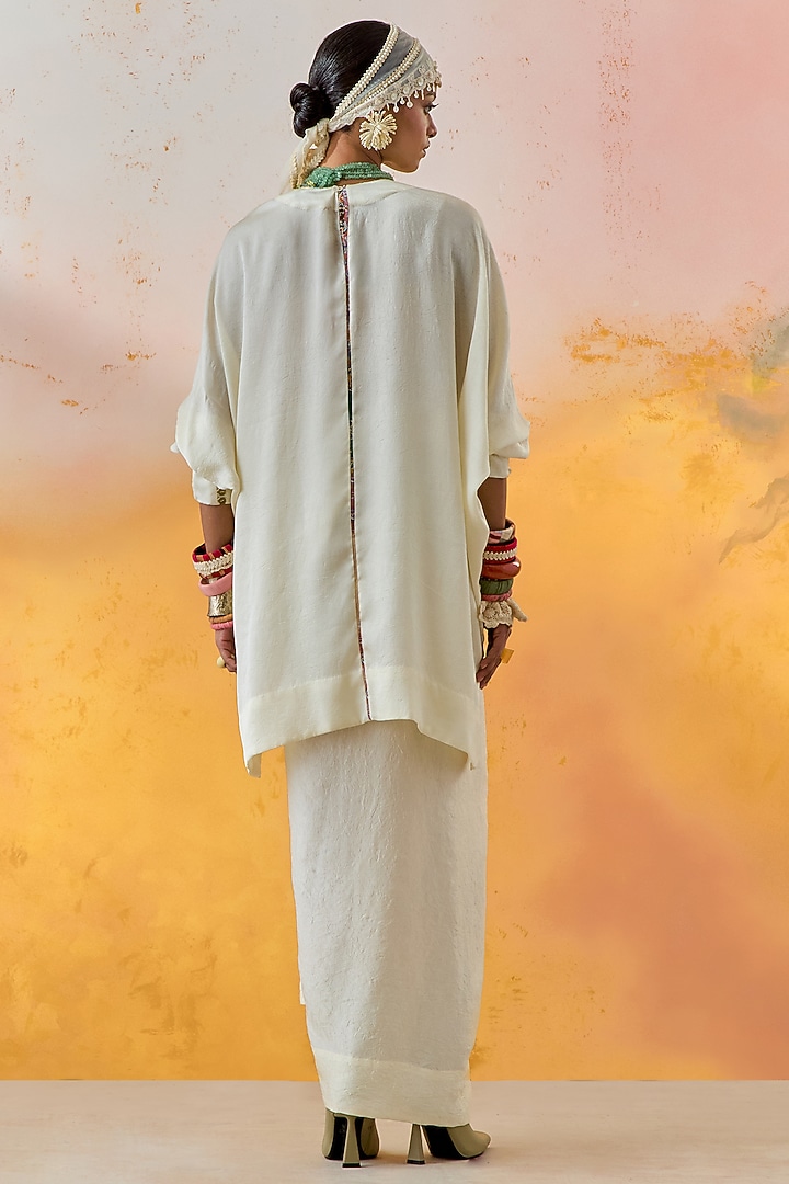 Mogra White Crushed Silk Pleated Skirt Set by ASEEM KAPOOR at Pernia's Pop Up Shop