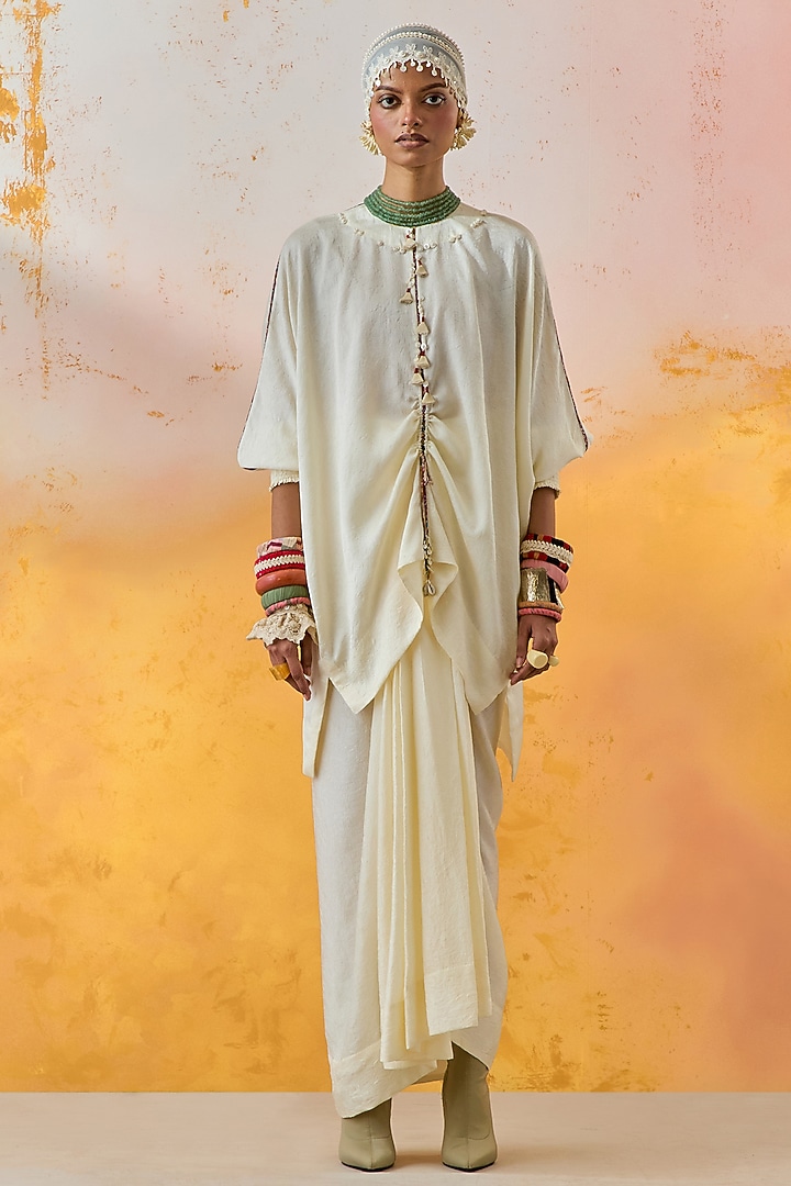 Mogra White Crushed Silk Pleated Skirt Set by ASEEM KAPOOR at Pernia's Pop Up Shop