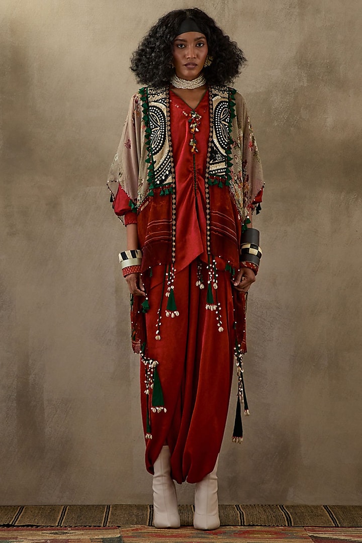 Sindoor Red Crushed Silk Kurta Set by ASEEM KAPOOR at Pernia's Pop Up Shop