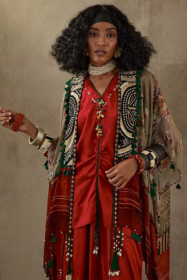 Sindoor Red Crushed Silk Kurta Set by ASEEM KAPOOR at Pernia's Pop Up Shop
