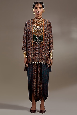 Green Natural Crepe Printed & Embroidered Kurta Set by ASEEM KAPOOR