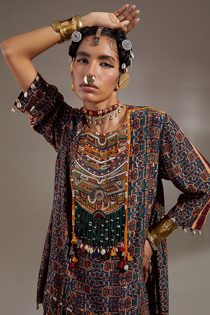 Green Natural Crepe Printed & Embroidered Kurta Set by ASEEM KAPOOR at Pernia's Pop Up Shop