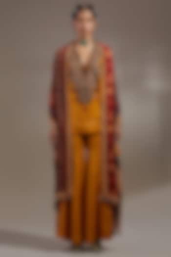 Yellow Crushed Silk Embroidered Kurta Set by ASEEM KAPOOR at Pernia's Pop Up Shop