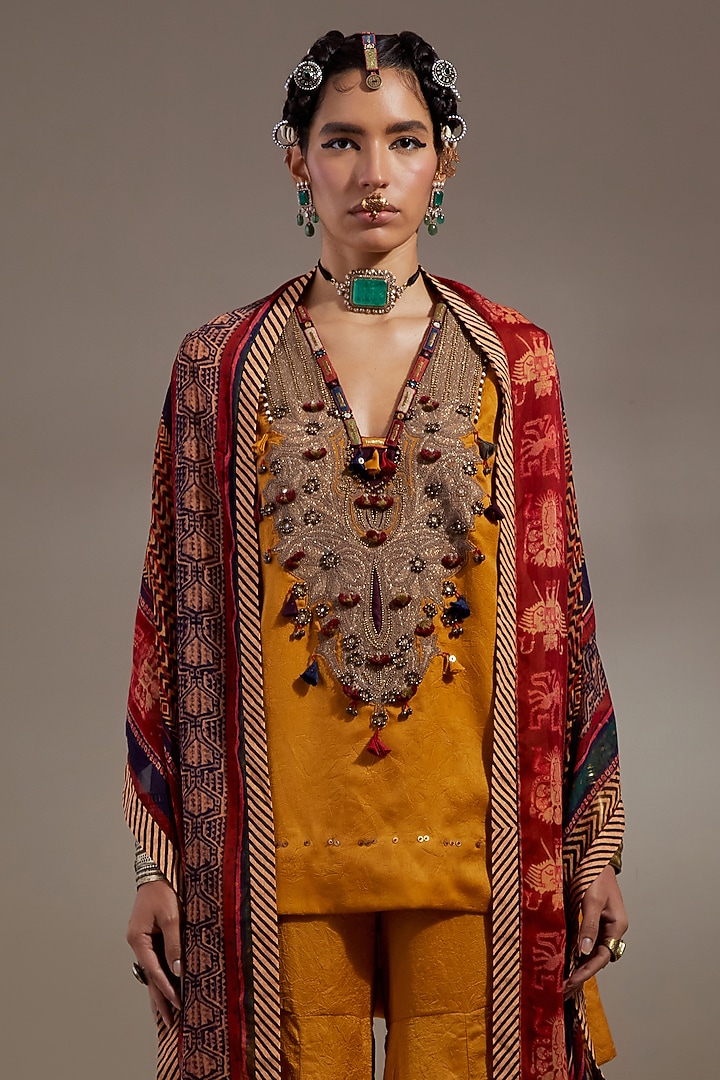 Yellow Crushed Silk Embroidered Kurta Set by ASEEM KAPOOR at Pernia's Pop Up Shop