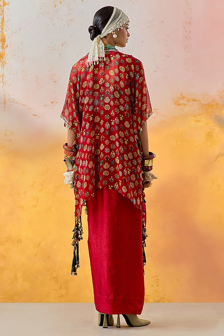 Sindoor-Colored Crushed Silk Skirt Set by ASEEM KAPOOR at Pernia's Pop Up Shop