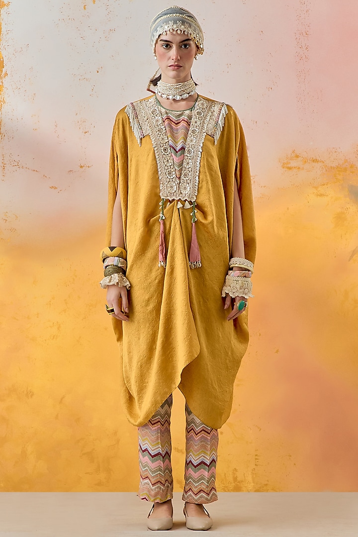 Yellow Crushed Silk Embroidered Tunic Set by ASEEM KAPOOR at Pernia's Pop Up Shop