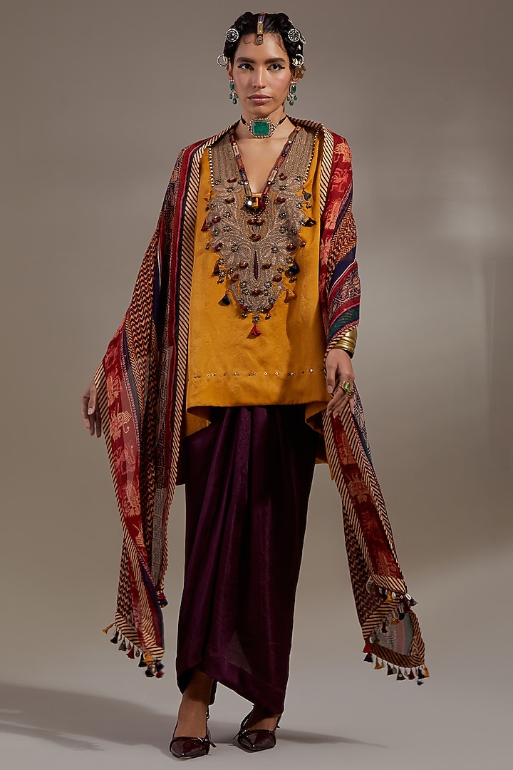 Yellow Crushed Silk Embroidered Kurta Set by ASEEM KAPOOR at Pernia's Pop Up Shop