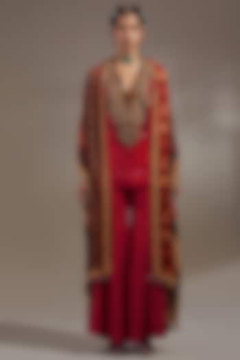 Sindoor Red Crushed Silk Embroidered Kurta Set by ASEEM KAPOOR at Pernia's Pop Up Shop
