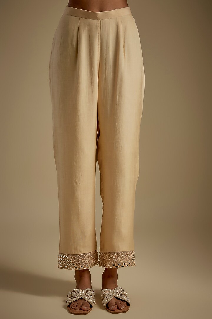 Beige Chanderi & Muslin Hand Embroidered Kurta Set by ASAGA at Pernia's Pop Up Shop