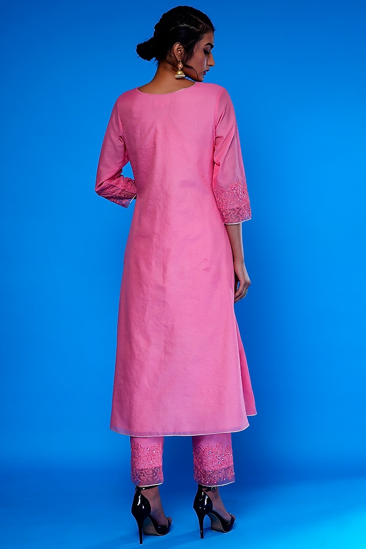 Baby Pink Embroidered Kurta Set by ASAGA at Pernia's Pop Up Shop