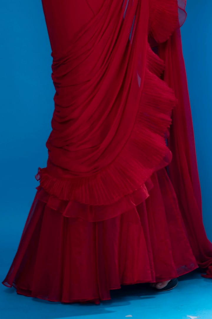 Red Chiffon Pre-Draped Wedding Saree Set by ASAGA at Pernia's Pop Up Shop