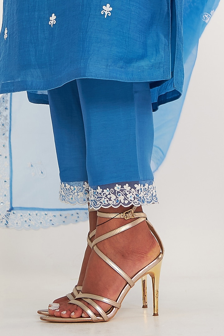 Blue Chanderi Embroidered Kurta Set by ASAGA at Pernia's Pop Up Shop