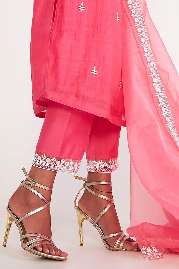 Candy Pink Chanderi Silk Embroidered Kurta Set by ASAGA at Pernia's Pop Up Shop