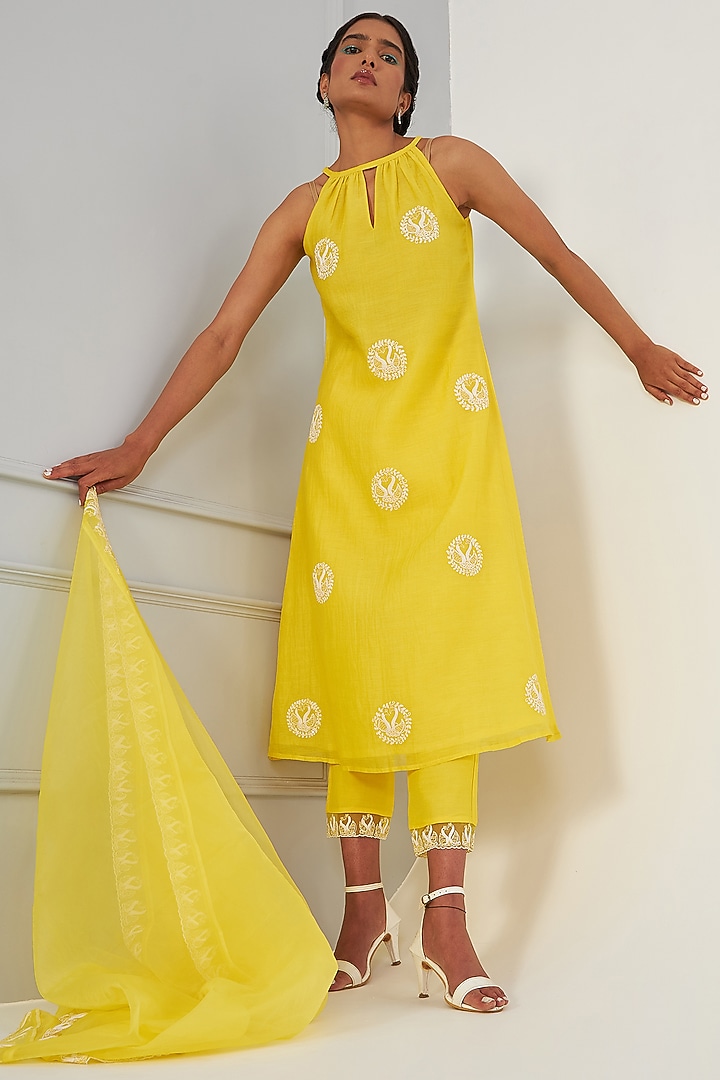 Yellow Silk Embroidered Kurta Set by ASAGA at Pernia's Pop Up Shop