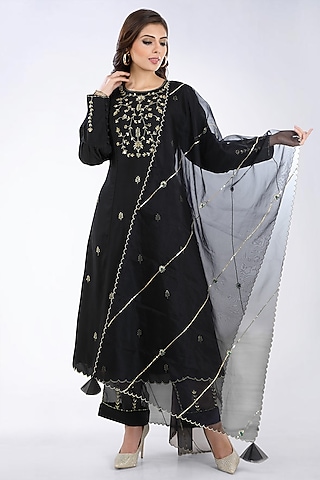 Black Embroidered Kurta Set by ASAGA