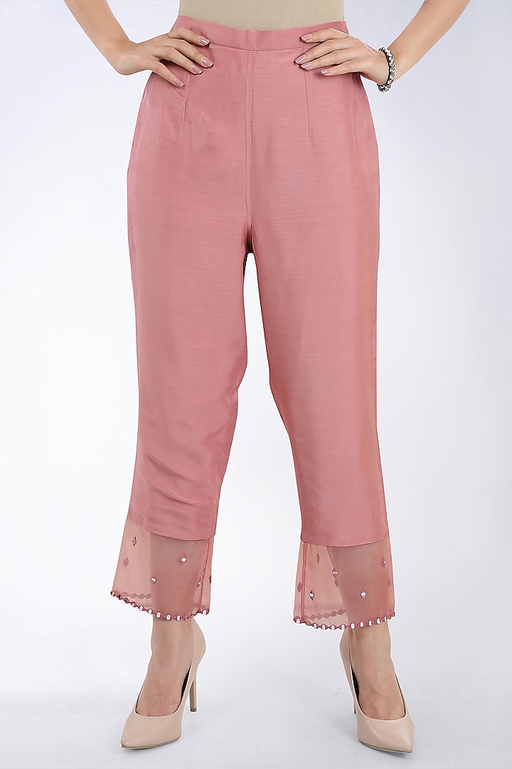 Onion Pink Embroidered Kurta Set by ASAGA at Pernia's Pop Up Shop