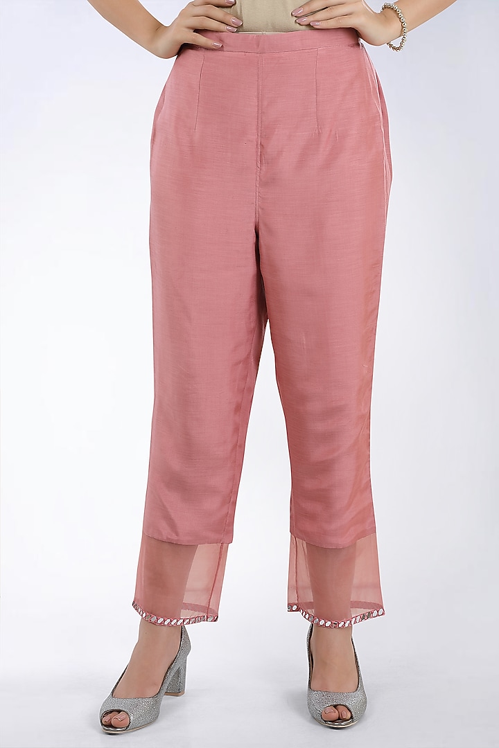 Onion Pink Embroidered Kurta Set by ASAGA at Pernia's Pop Up Shop