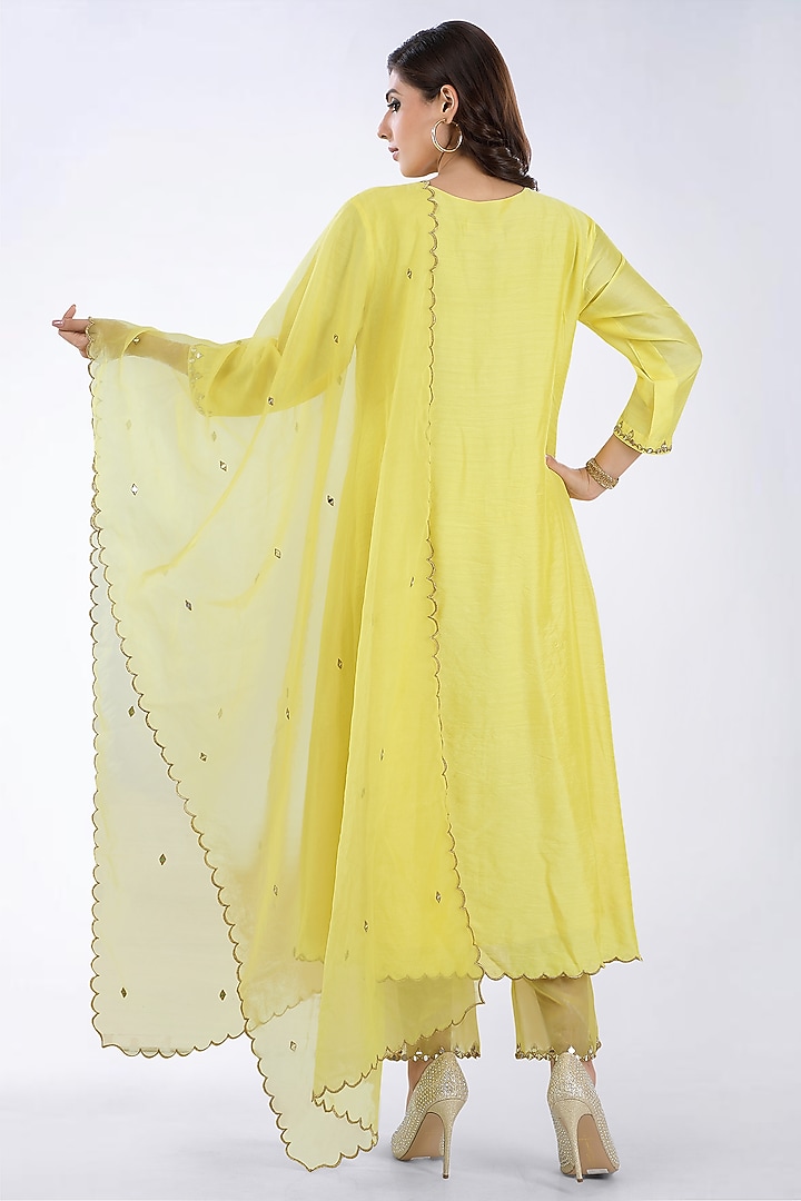 Lemon Embroidered Kurta Set by ASAGA at Pernia's Pop Up Shop