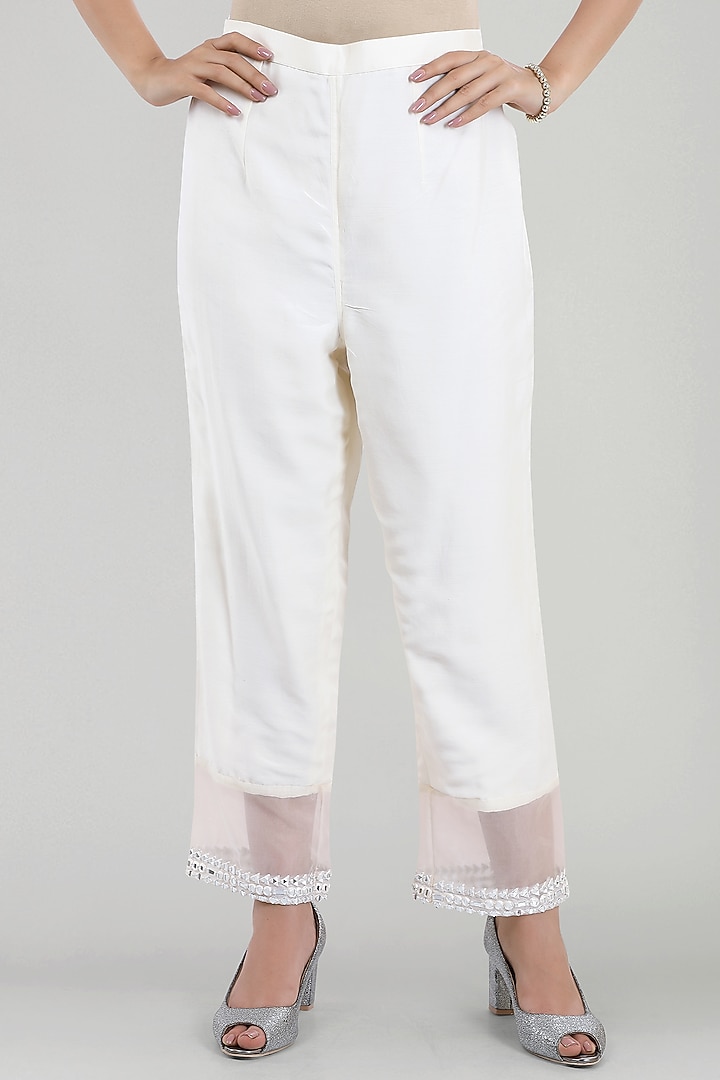 Off White Embroidered Kurta Set by ASAGA at Pernia's Pop Up Shop