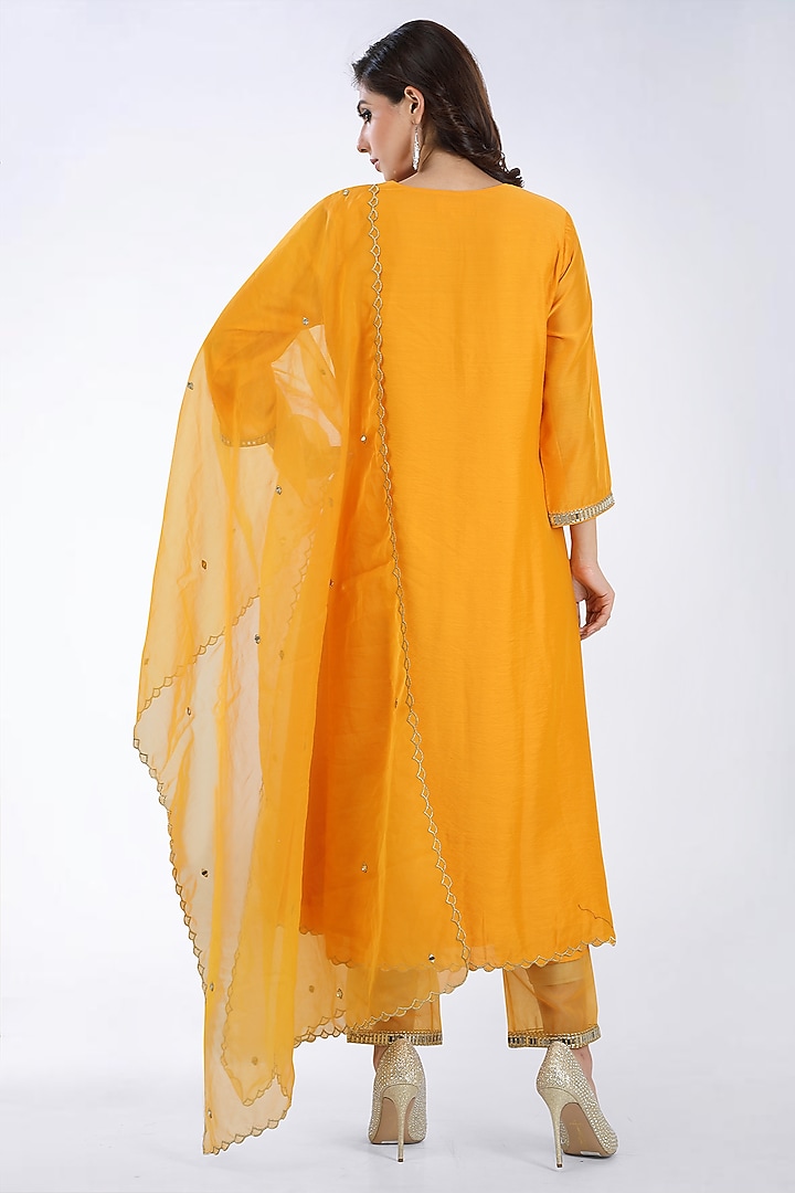 Orange Embroidered Kurta Set by ASAGA at Pernia's Pop Up Shop