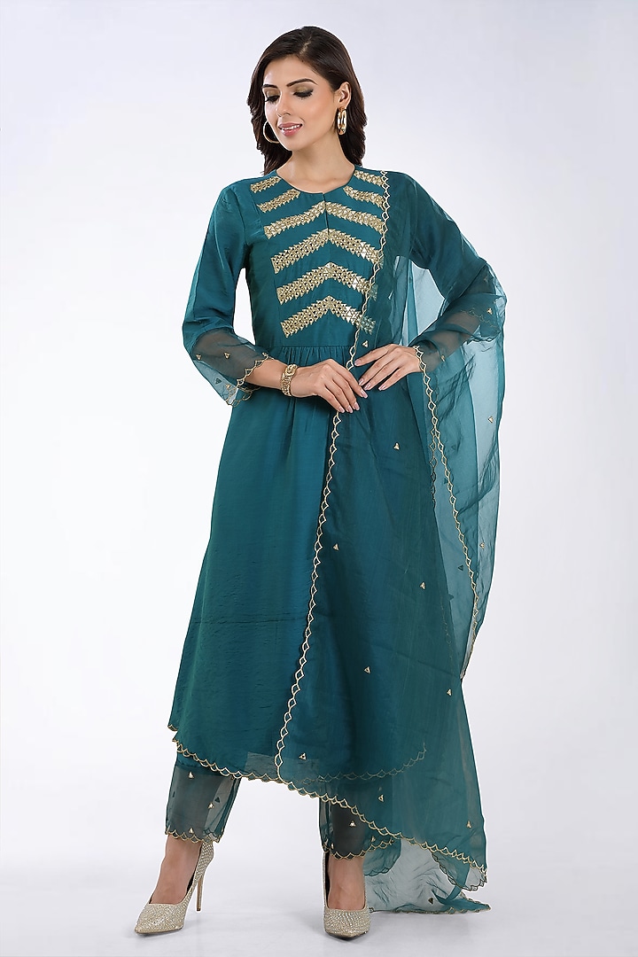 Teal Blue Embroidered Kurta Set by ASAGA at Pernia's Pop Up Shop