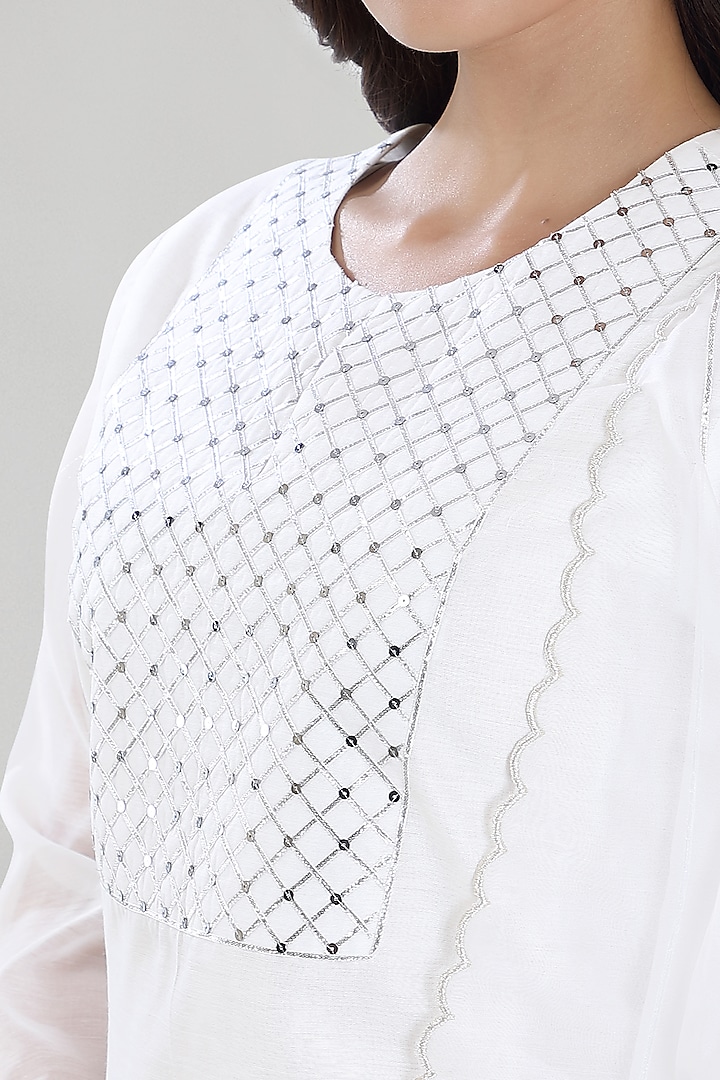 White Gota Embroidered Kurta Set by ASAGA at Pernia's Pop Up Shop