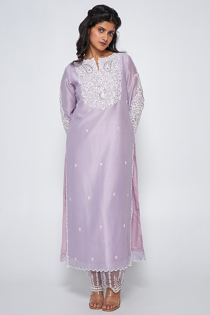 Lavender Chanderi Embroidered Kurta Set by ASAGA at Pernia's Pop Up Shop
