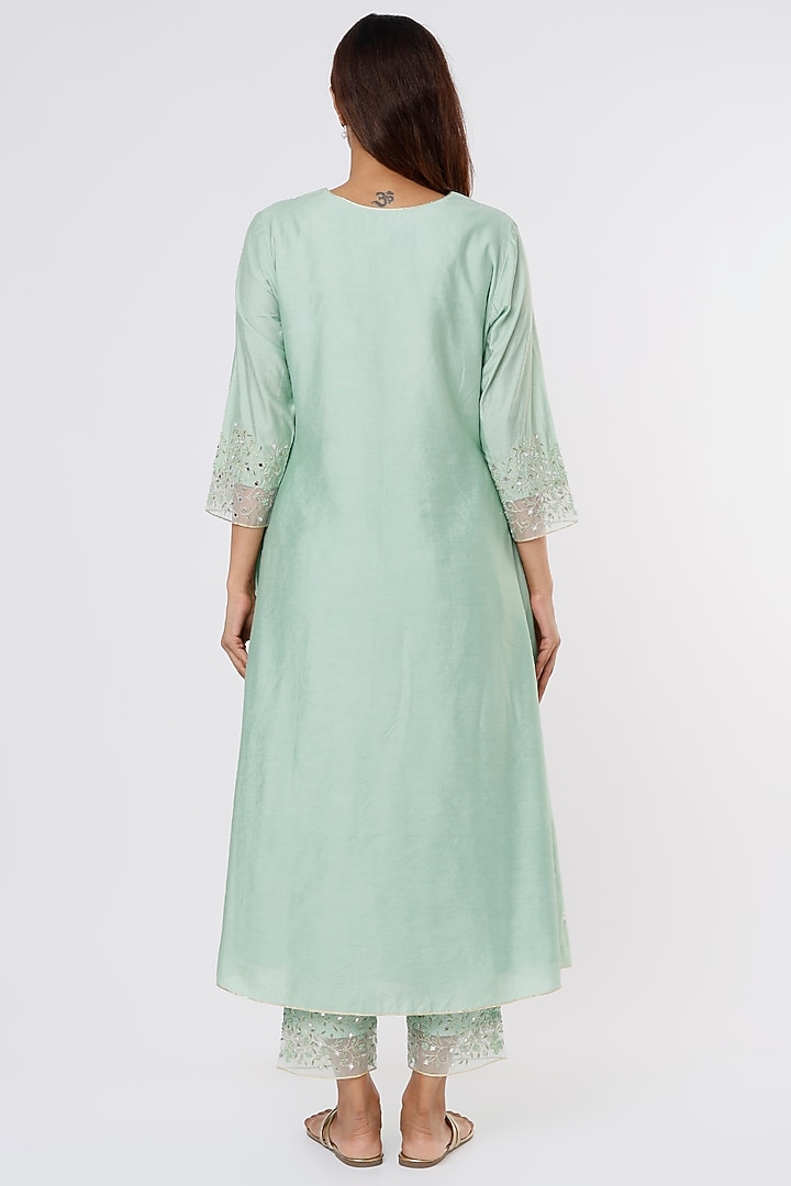Green Embroidered Kurta Set by ASAGA at Pernia's Pop Up Shop