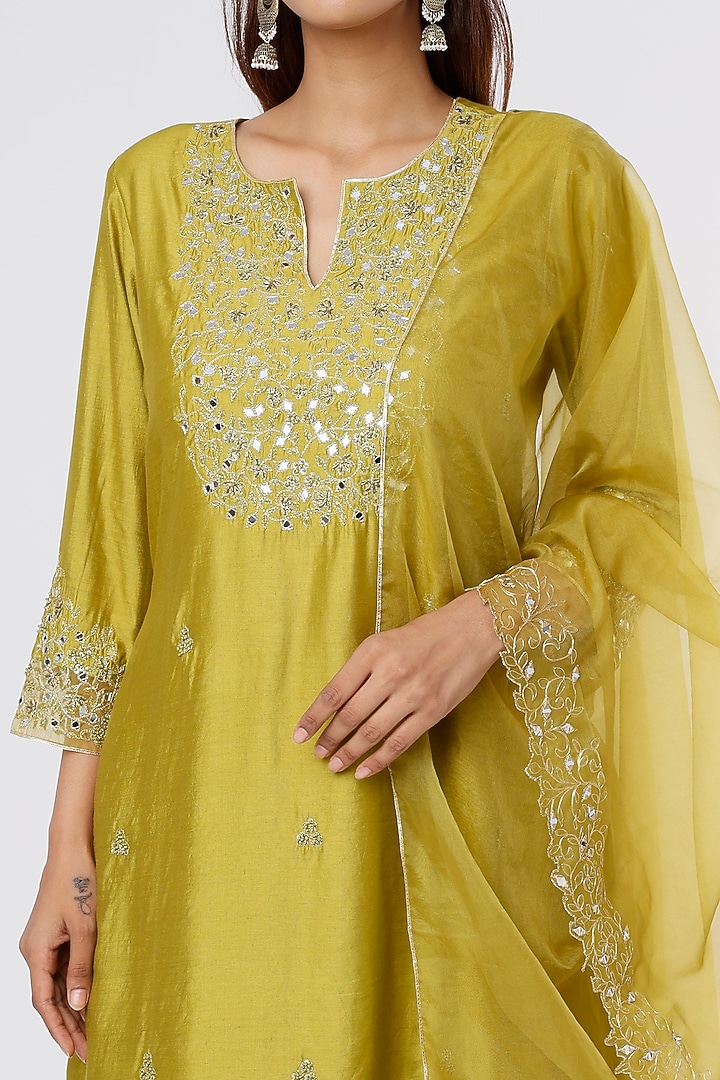 Olive Green Chanderi Embroidered Kurta Set by ASAGA at Pernia's Pop Up Shop