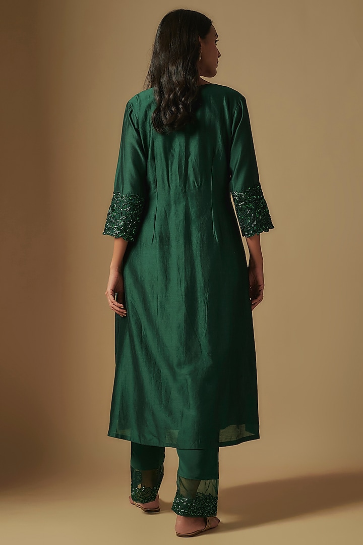 Green Chanderi Floral Hand Embroidered Kurta Set by ASAGA at Pernia's Pop Up Shop