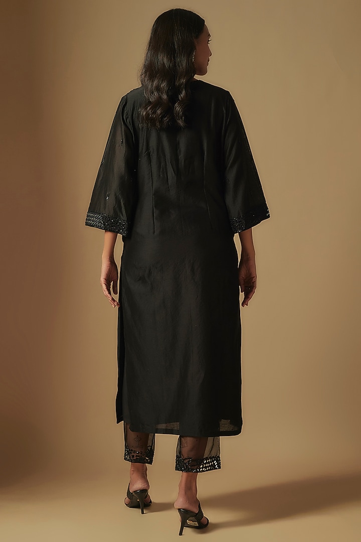Black Chanderi Hand Embroidered Kurta Set by ASAGA at Pernia's Pop Up Shop
