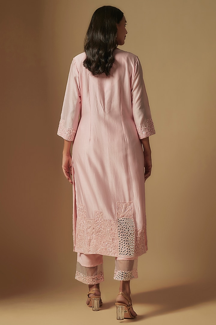 Blush Pink Chanderi Hand Embroidered Kurta Set by ASAGA at Pernia's Pop Up Shop